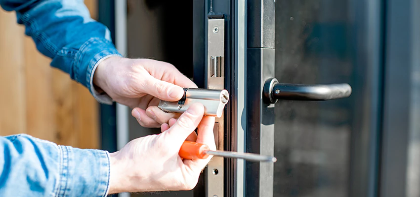 Eviction Locksmith For Lock Repair in Country Club, FL