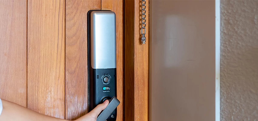 Home Security Electronic Locks Upgrades in Country Club, FL