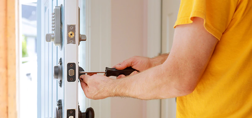 Eviction Locksmith For Key Fob Replacement Services in Country Club, FL